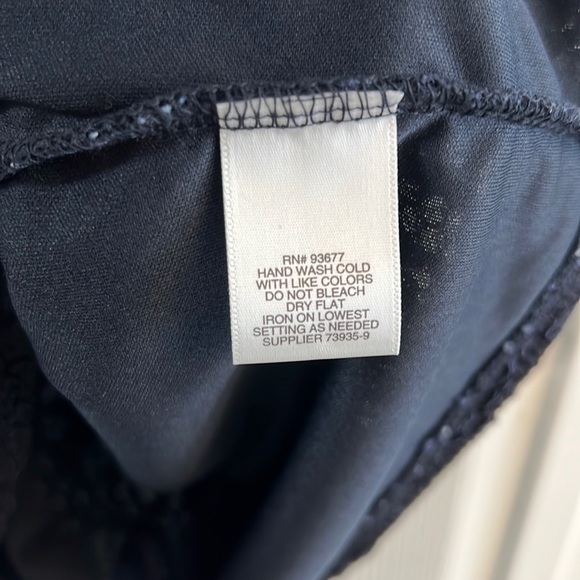 Liz Claiborne Navy Blue Sleeveless Lace dress that zips up in the back - size 10 - Picture 6 of 6